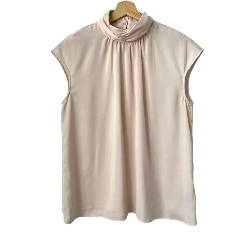 Who What Wear Elegant Cream Pink Turtleneck Sleeveless Top in Size Large